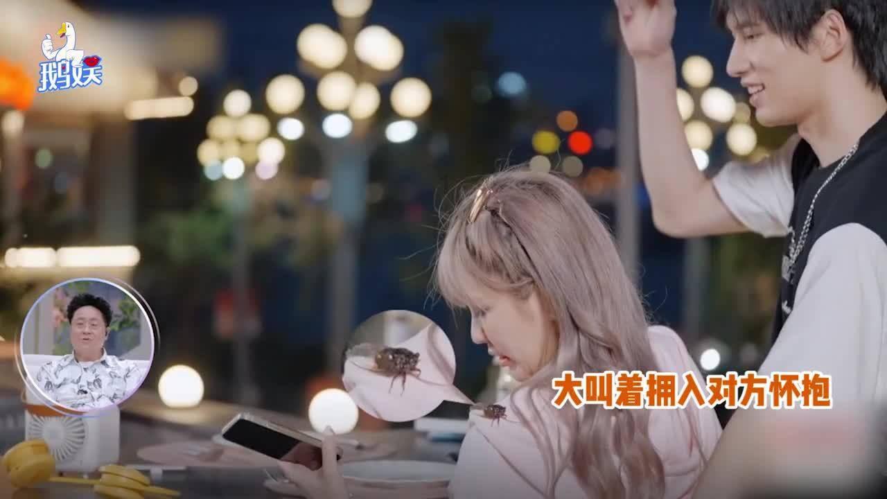 小宝贝打网球